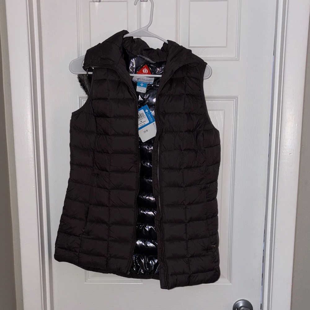 Columbia Women's Dark Gray Puffer Vest - Size M